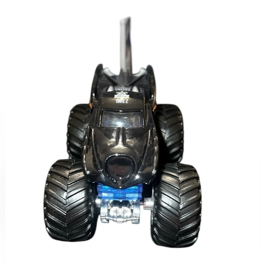 Hot Wheels Monster Jam 25 Batman Diecast Truck